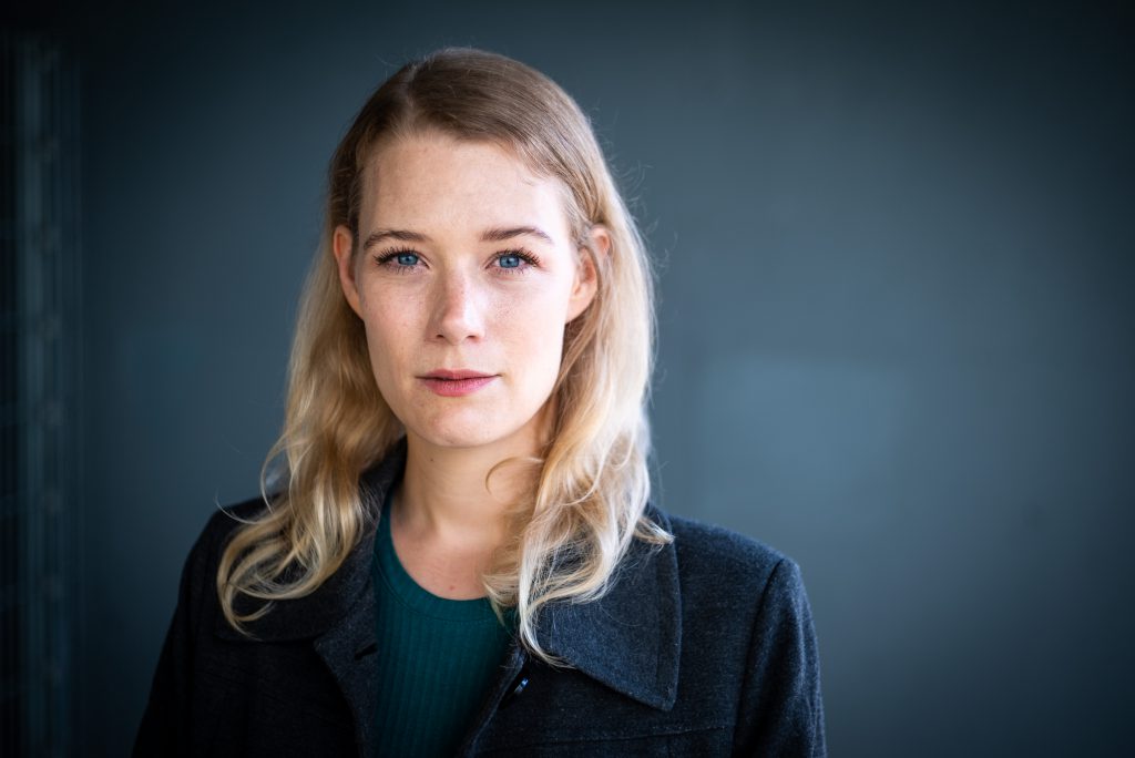 Karien freut sich auf Eure freie Trauung in Berlin und dem Saarland