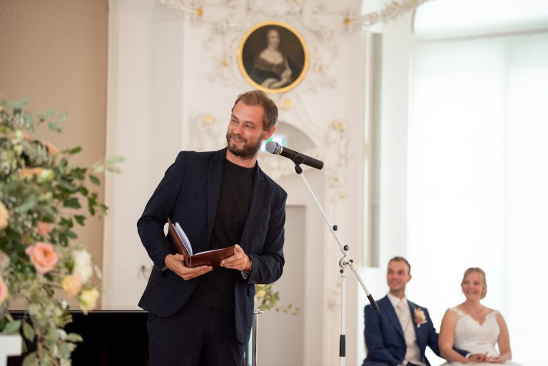 Freie Trauung mit Johann-Jakob Wulf in einem wunderschönen Barocksaal in Rostock