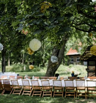 Freie Trauung München | Heiraten im Garten | Strauß & Fliege