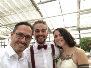 Freie Trauung München | Professionelle HochzeitsrednerInnen | Strauß & Fliege