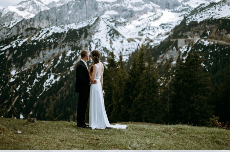 Freie Trauung in den Alpen | Hochzeit Kreuzjochhaus | Strauß & Fliege