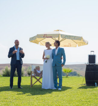 Freie Trauung in Sevilla Spanien | Destination Wedding mit Trauredner Kjel | Strauß & Fliege