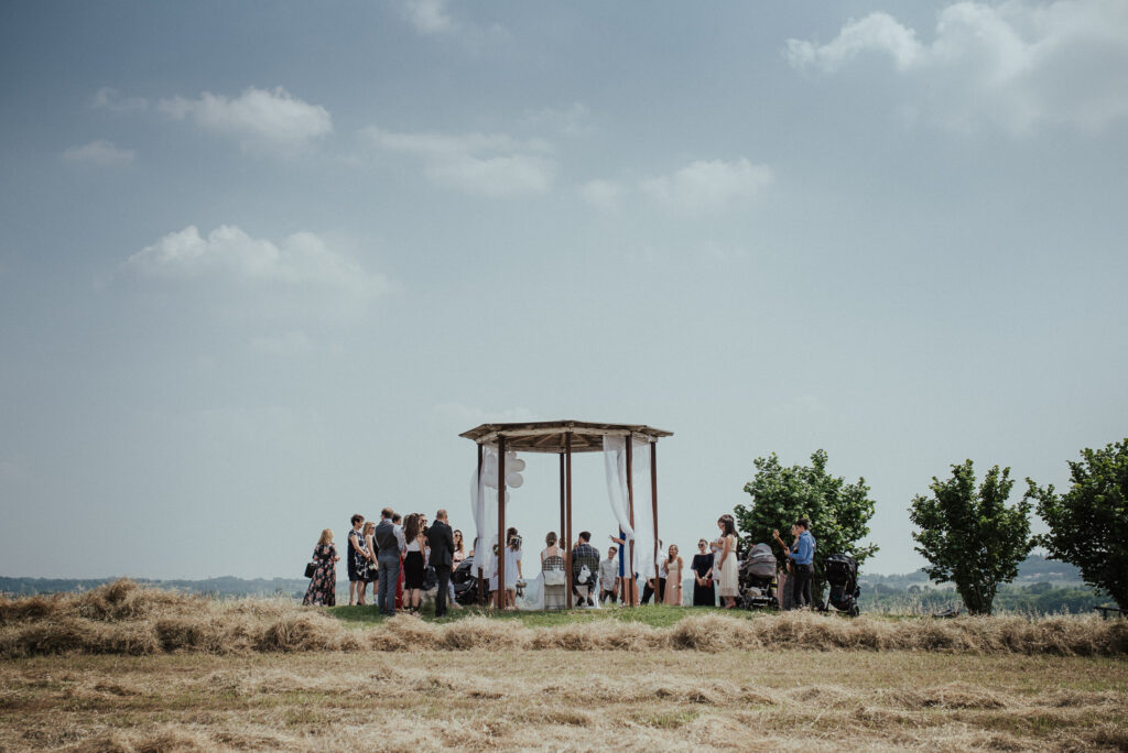 Bilingual wedding ceremony at the beach | Strauß & Fliege