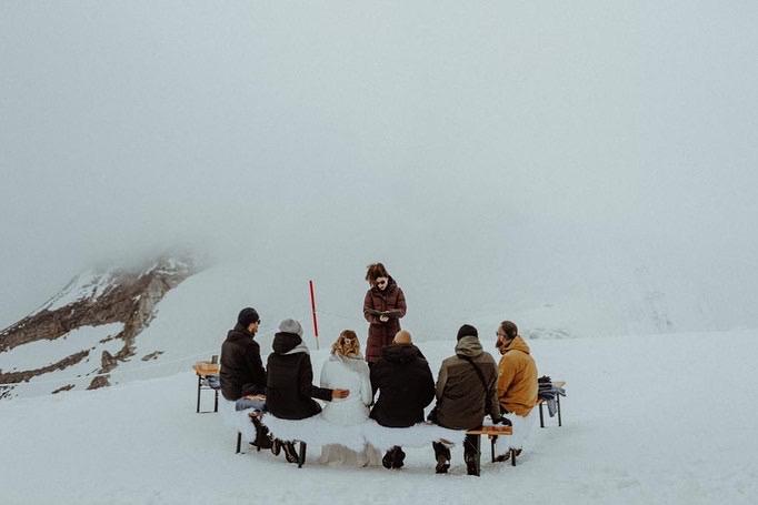 Hochzeit im Schnee in Baden-Württemberg | Strauß & Fliege